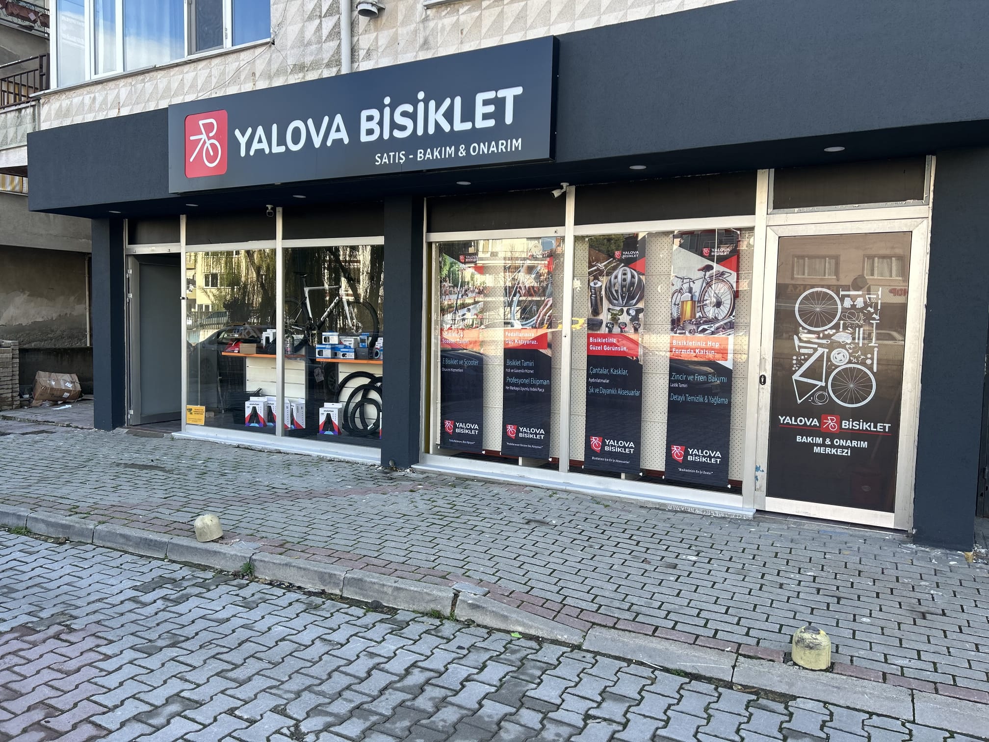 Yalova Bisiklet mağaza cephesi